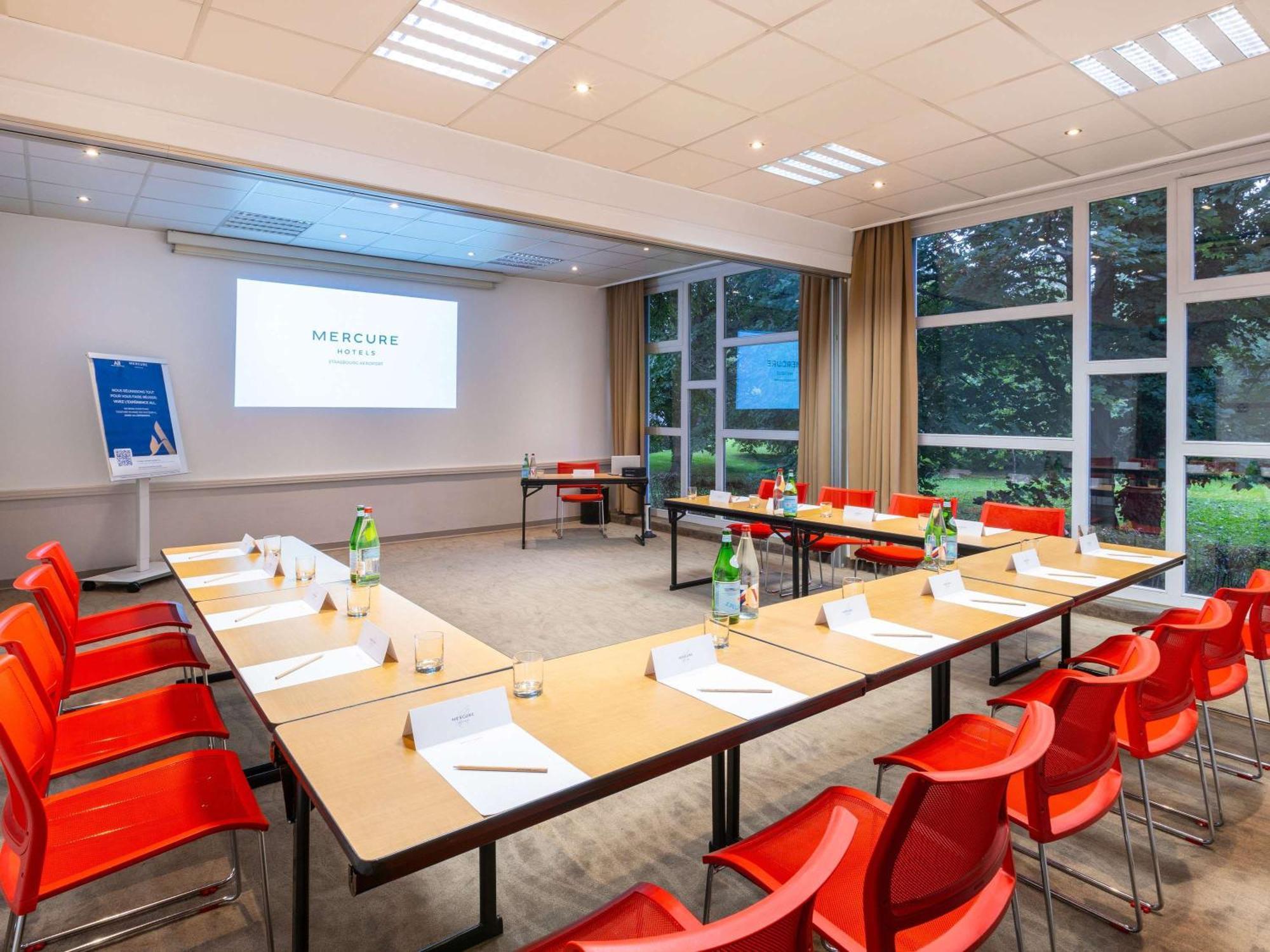 Mercure Strasbourg Aeroport Ostwald Bagian luar foto